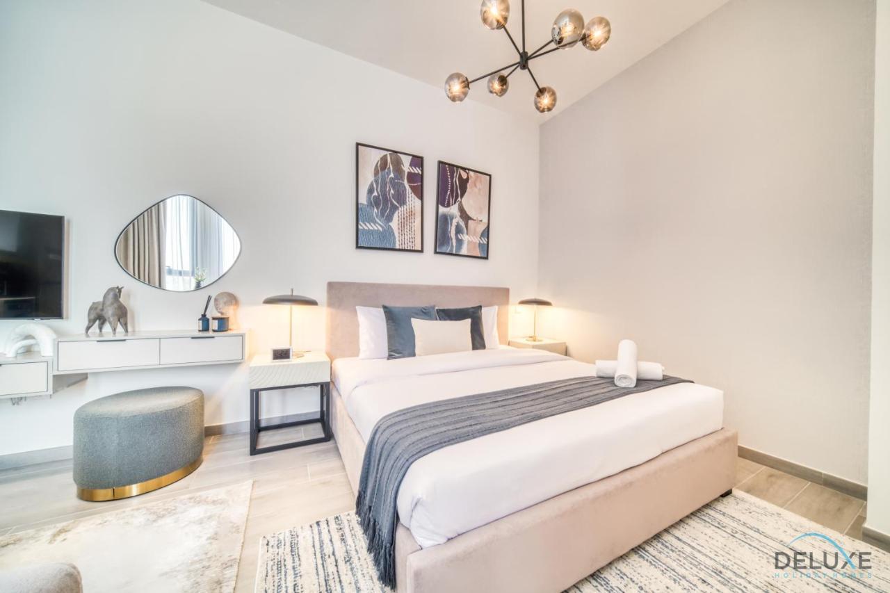 Striking At Mesk 1 Midtown Production By Deluxe Homes Apartment